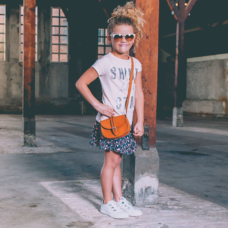 Wei&szlig;e OMODA Sneaker WONDER - large