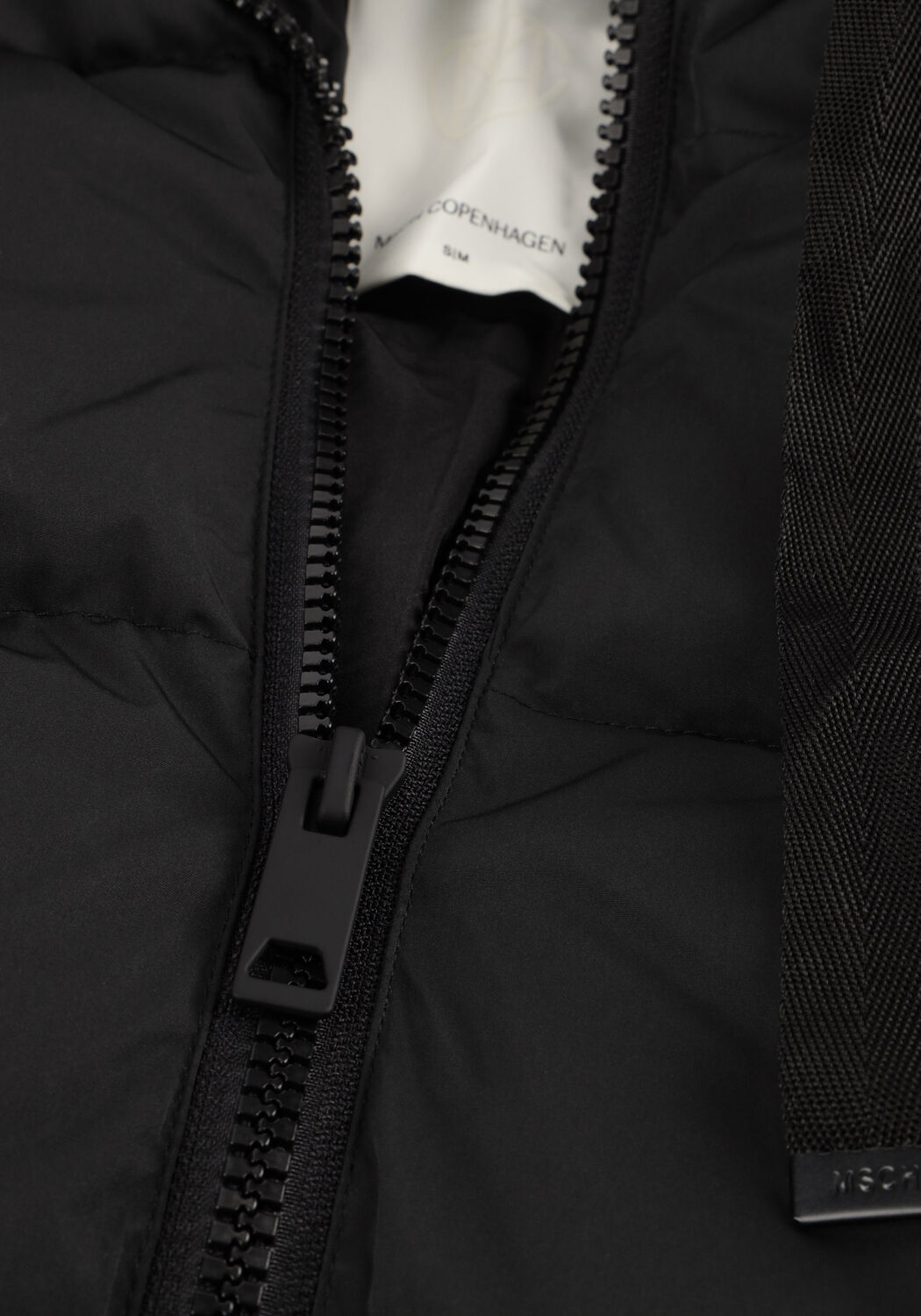 Schwarze MSCH COPENHAGEN Wattierte Jack MSCHPAVINARIA SHORT JACKET - large