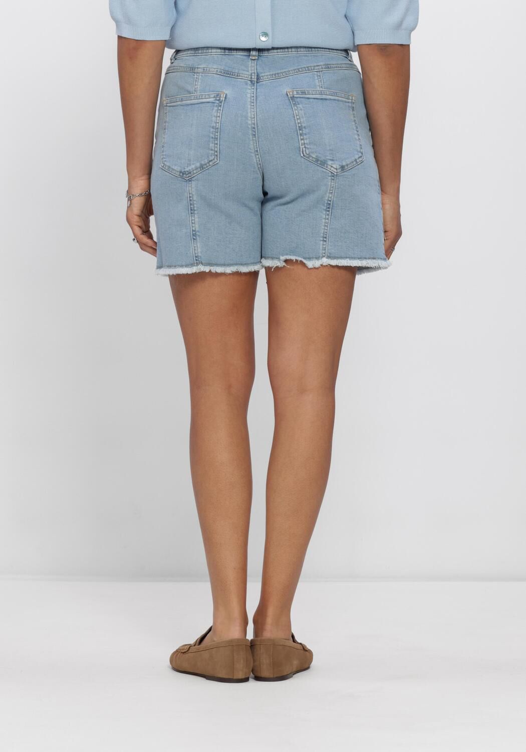 Hellblau NUKUS Kurze Hosen TANYA SHORT RUFFLE - large