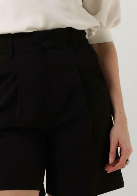 Schwarze MY ESSENTIAL WARDROBE Kurze Hose YOLAMW HIGH SHORTS - large