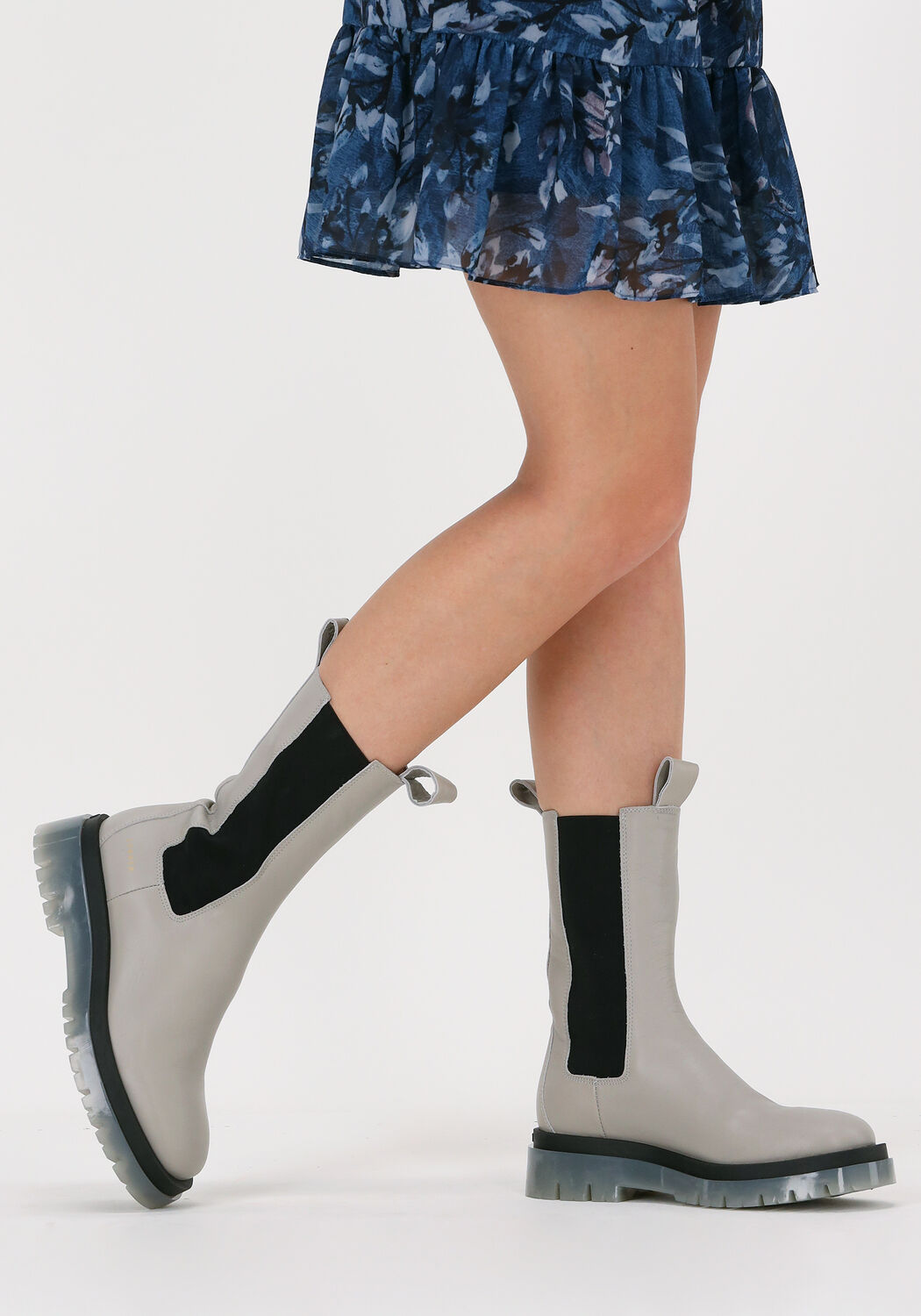 Graue COPENHAGEN STUDIOS Chelsea Boots CPH1000 | Omoda