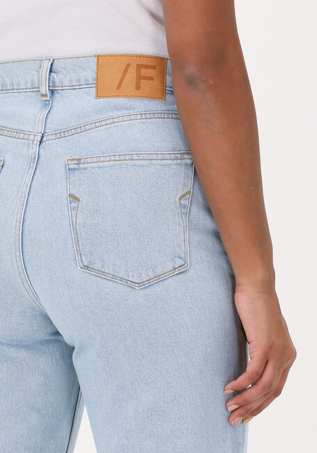 Hellblau SELECTED FEMME Mom jeans RITA HW MOM LIGHT BLUE JEANS - large
