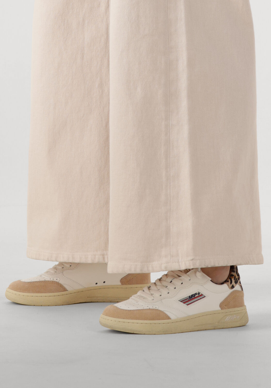 Wei&szlig;e MRP Sneaker Low LAS VEGAS - large