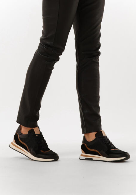 Schwarze VIA VAI Sneaker Low NORA SOOTH - large