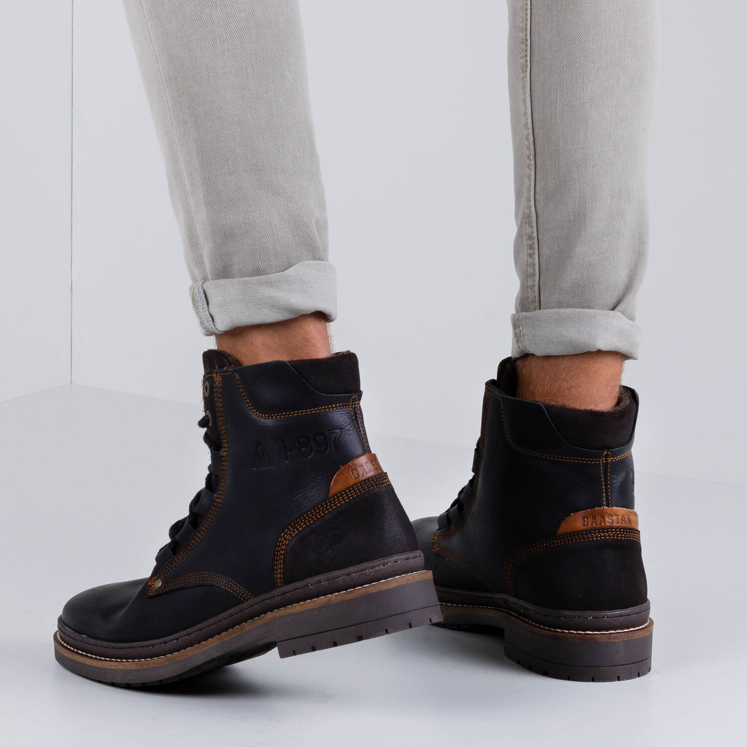 Schwarze GAASTRA Schn&uuml;rboots TRAVIS HIGH - large