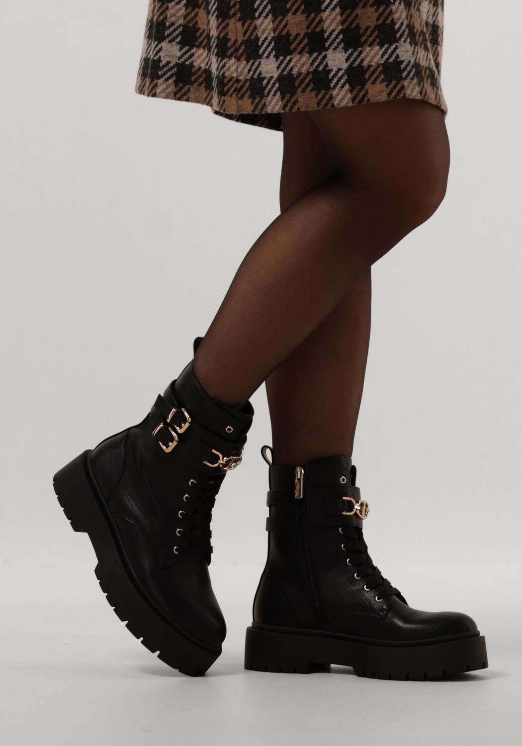 Schwarze TWINSET MILANO Schn&uuml;rboots 242TCP062 - large