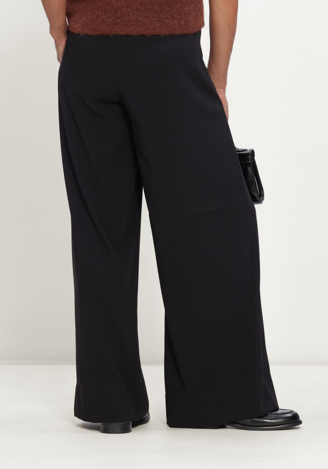 Schwarze MAC Culottes 0231L FLOATING CREPE - large