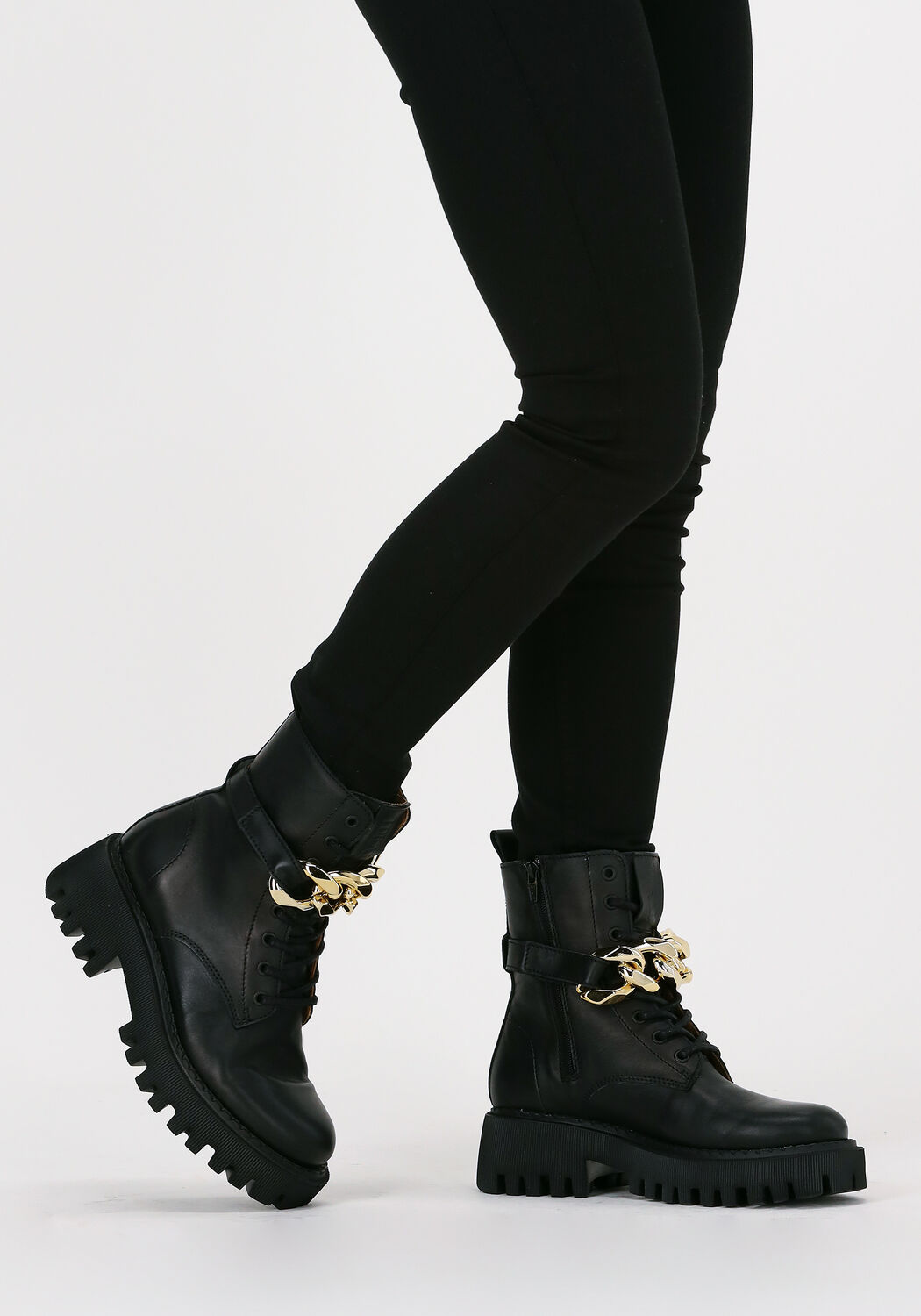 Schwarze TORAL Schn&uuml;rboots 12793 - large