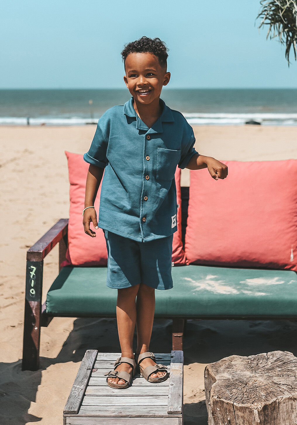 Dunkelblau YOUR WISHES Kurze Hose STAGGER SHORTS - large