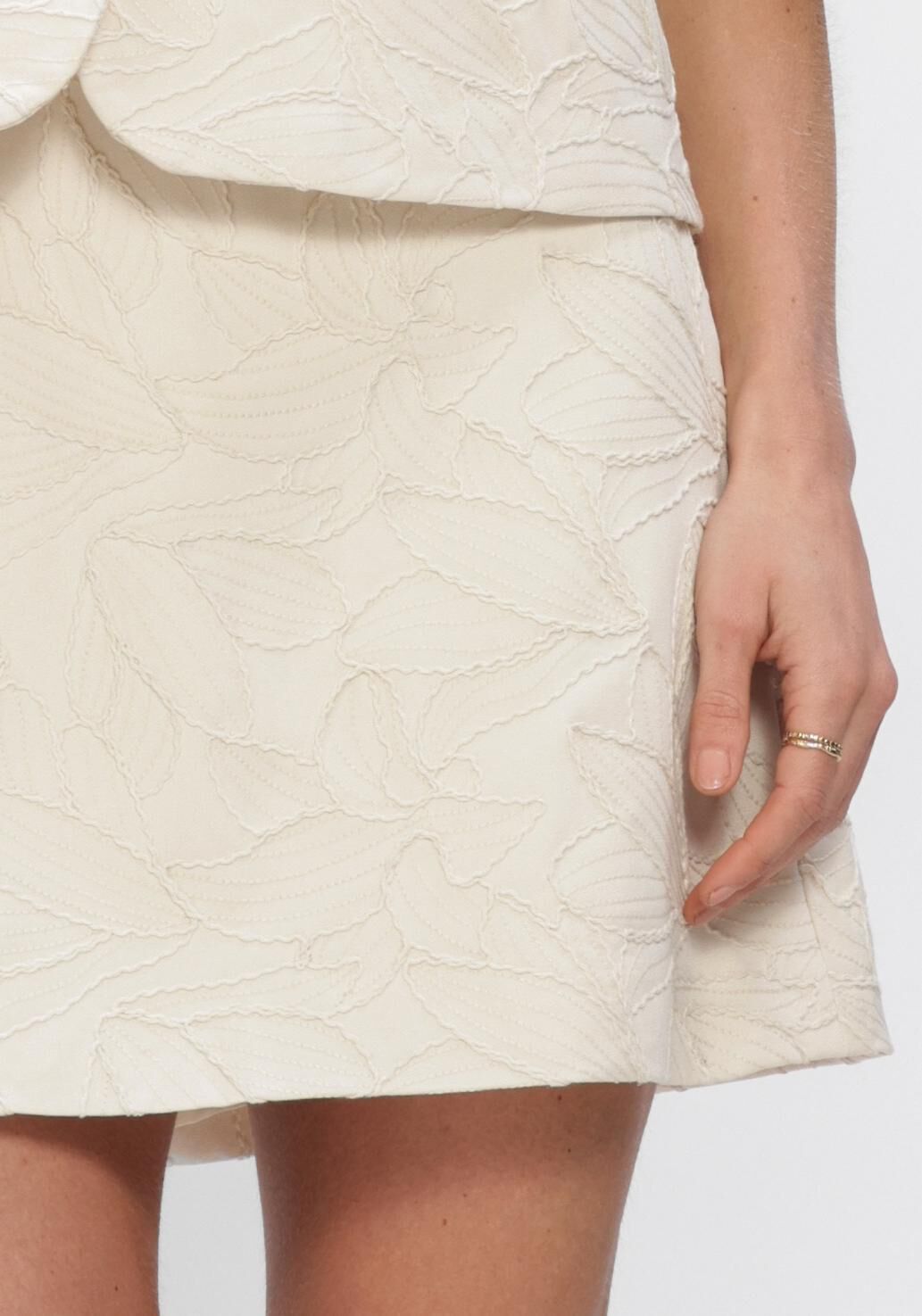 Wei&szlig;e OBJECT Kurze Hosen OBJMATHILDA LISA HW SHORT SKIRT - large