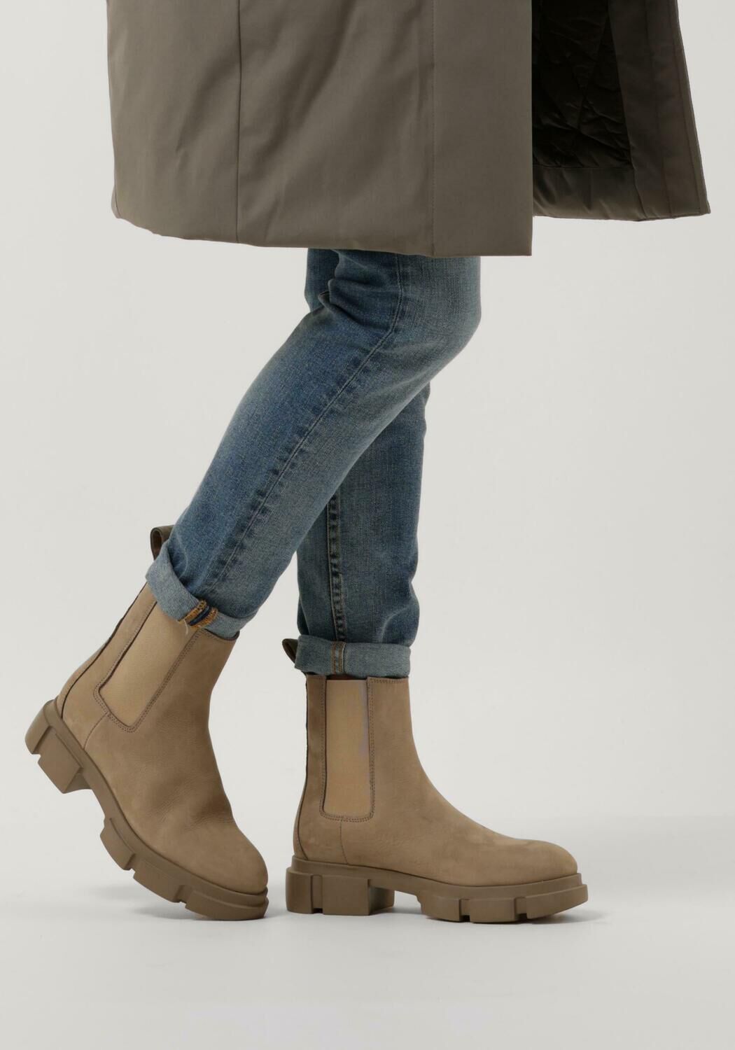 Beige COPENHAGEN STUDIOS Chelsea Boots CPH570 Omoda