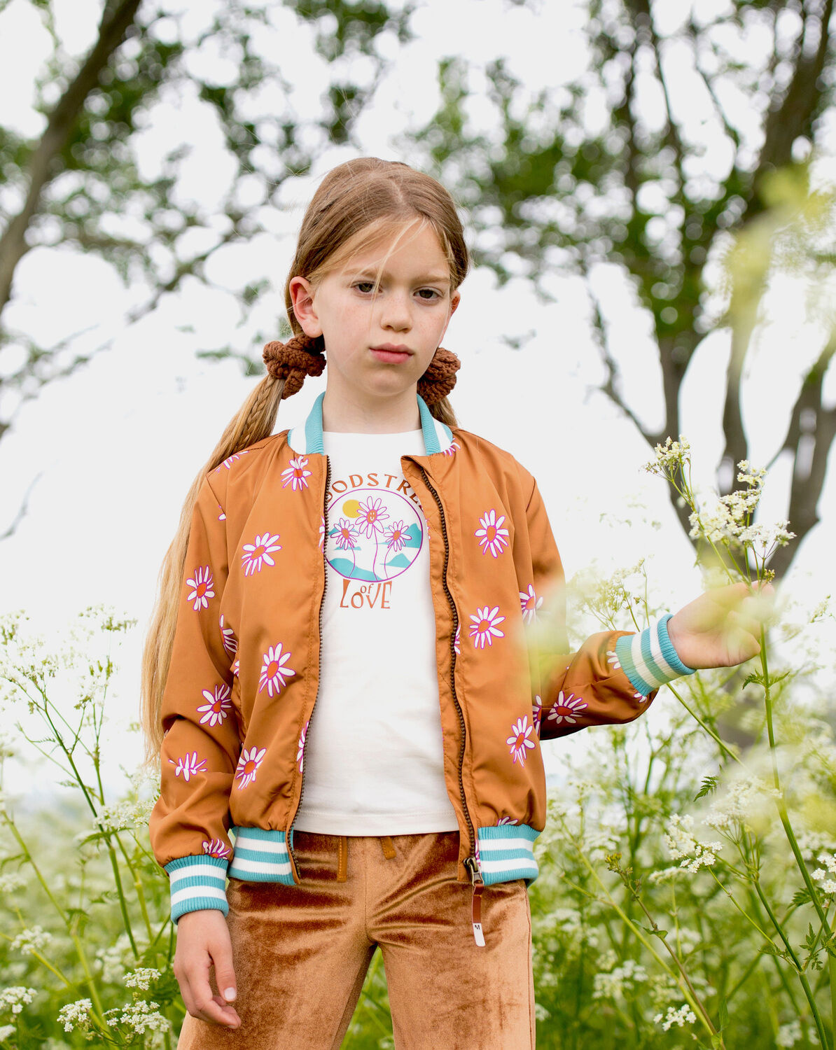 Braune MOODSTREET Jack BOMBER JACKET FLOWER - large