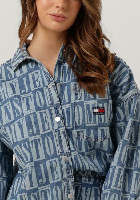 Blaue TOMMY JEANS Jeansjacke TJW TJ DENIM SPELLOUT OVERSHIRT - large