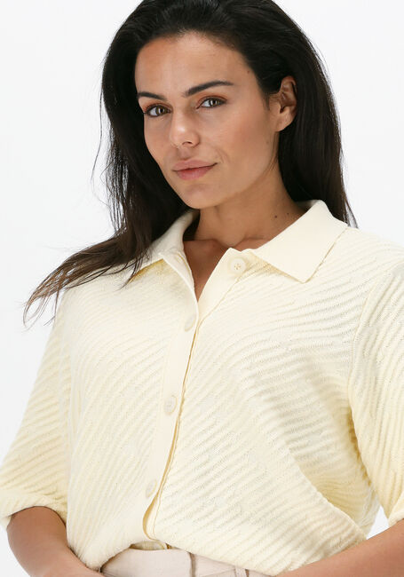 Gelbe ANOTHER LABEL Strickjacke LIVIA KNITTED PULL - large