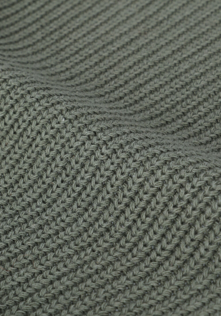 grüne simple strickjacke knitted cardigan rosey es