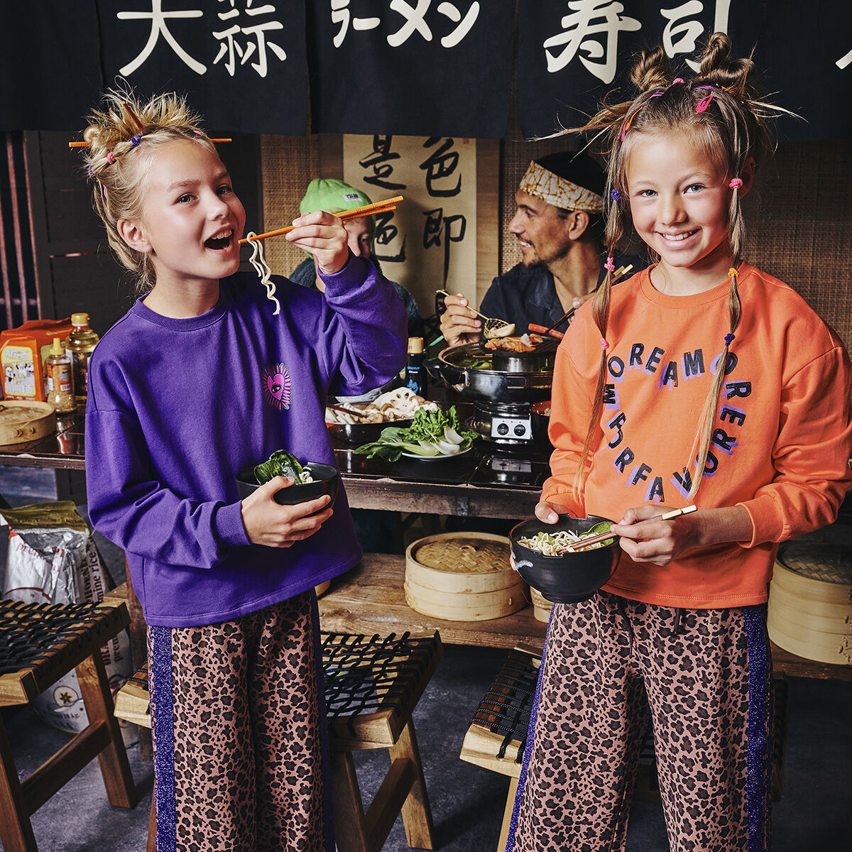 Orangene Z8 Pullover NOWELLA - large