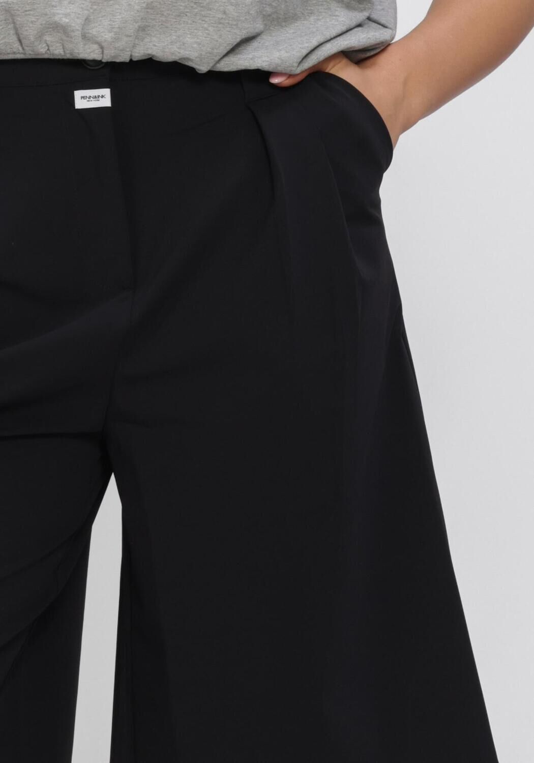 Schwarze PENN & INK Kurze Hose SHORTS - large