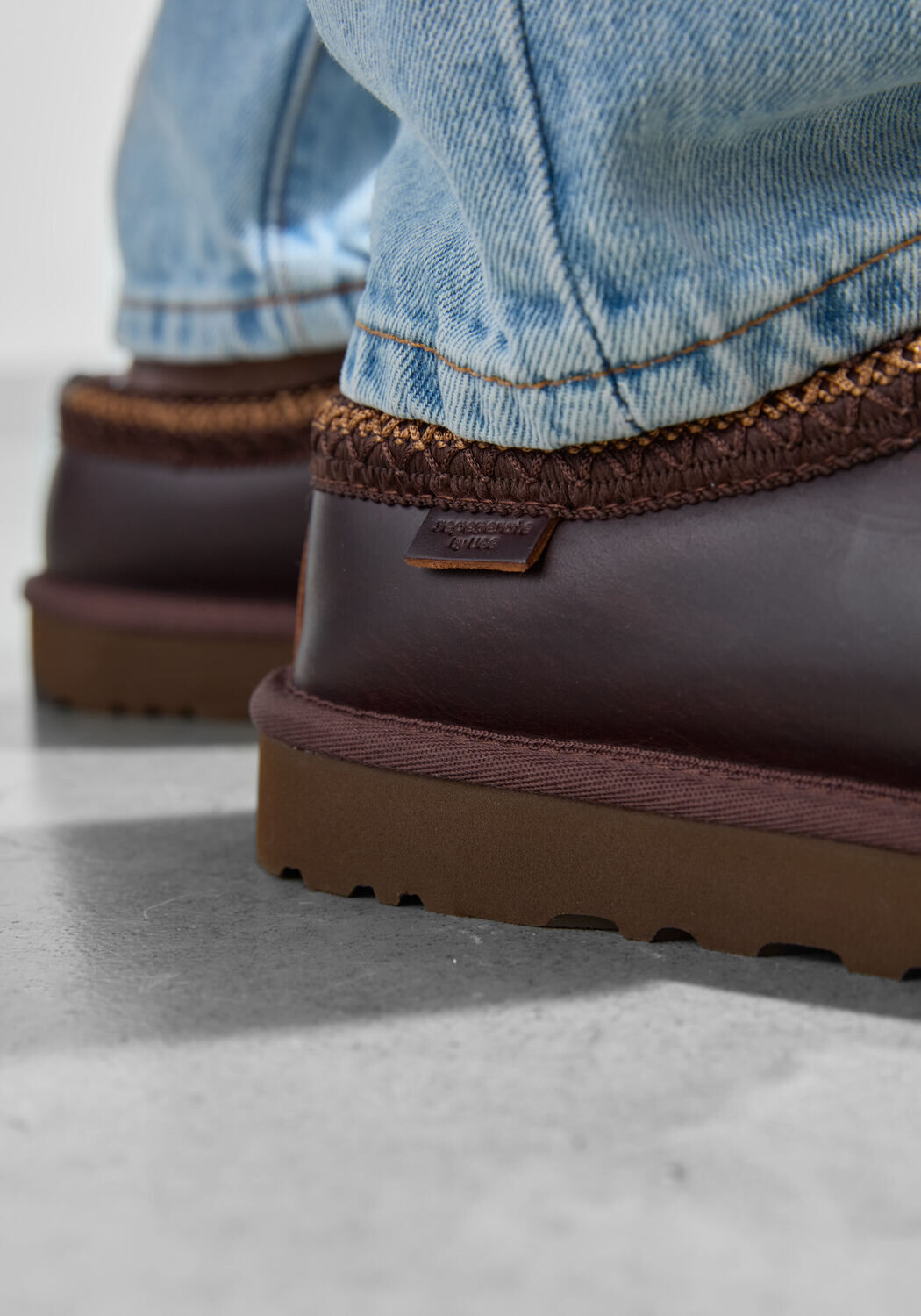 Braune UGG Slipper M TASMAN - large