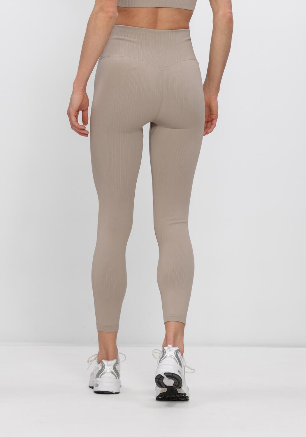 Beige AIM'N Hosen RIBBED SEAMLESS TIGHTS - large