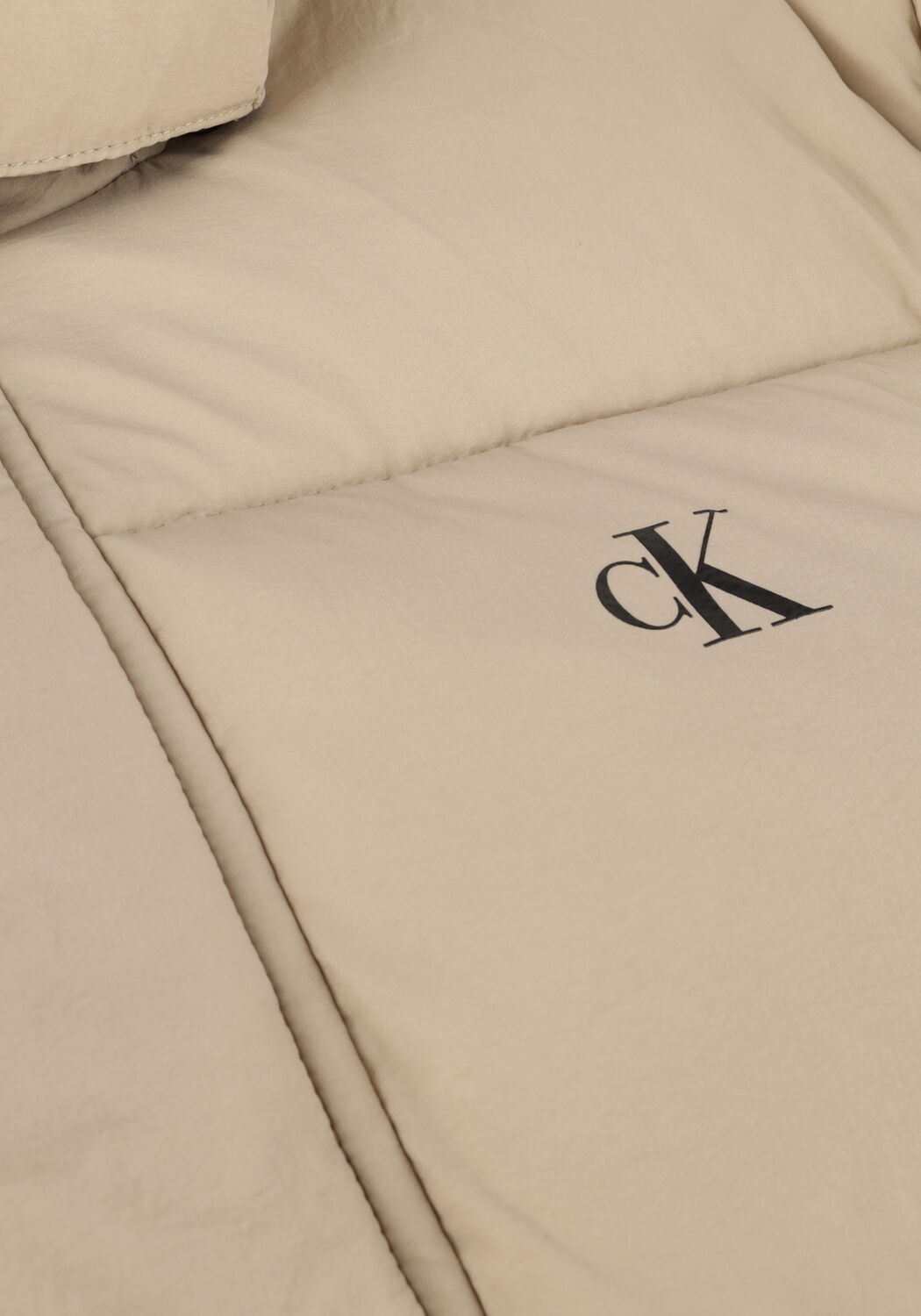 Beige CALVIN KLEIN Wattierte Jack ESSENTIALS NON DOWN LOGO JACKET - large