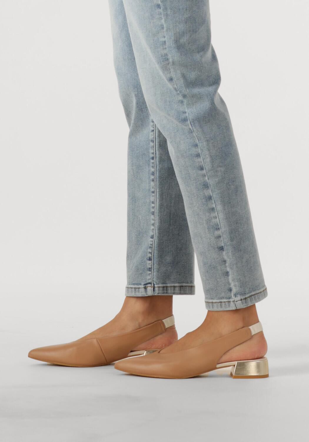 Camelfarbene LODI Slingbacks AMARIE - large