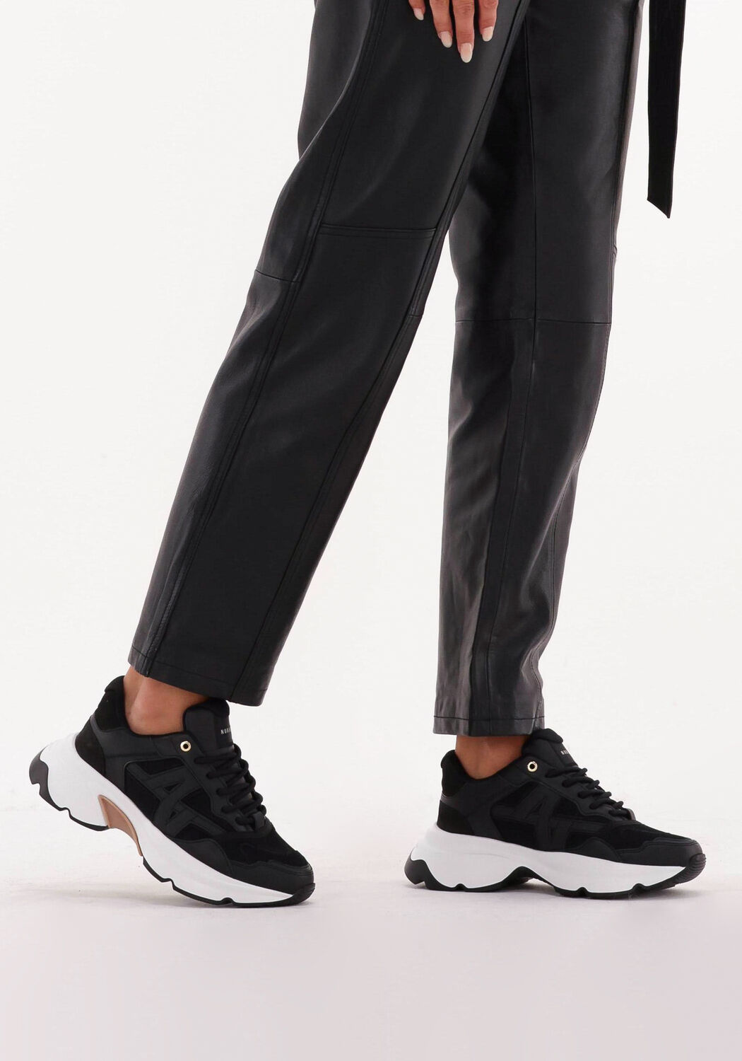 Schwarze NUBIKK Sneaker Low ROSS TREK L - large