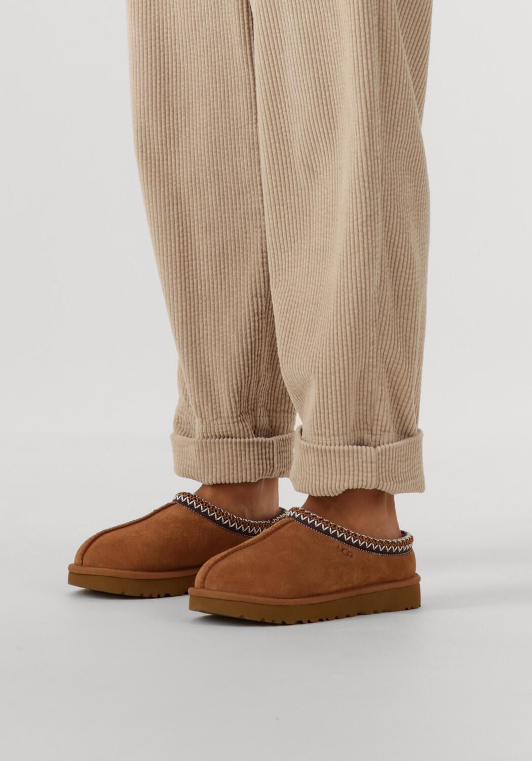 Braune UGG Slipper W TASMAN II - large