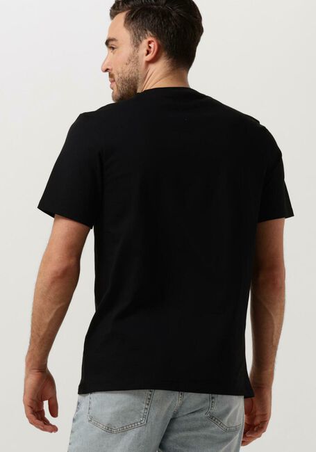 Schwarze LYLE & SCOTT T-shirt CONTRAST POCKET T-SHIRT - large