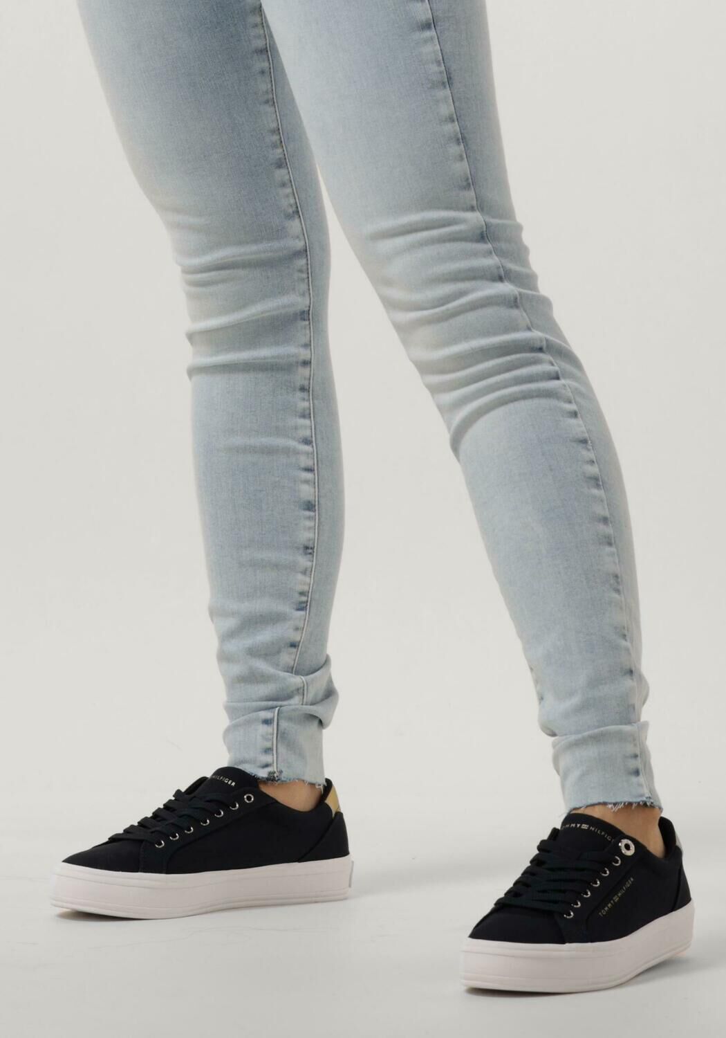 Blaue TOMMY HILFIGER Sneaker Low ESSENTIAL VULC - large