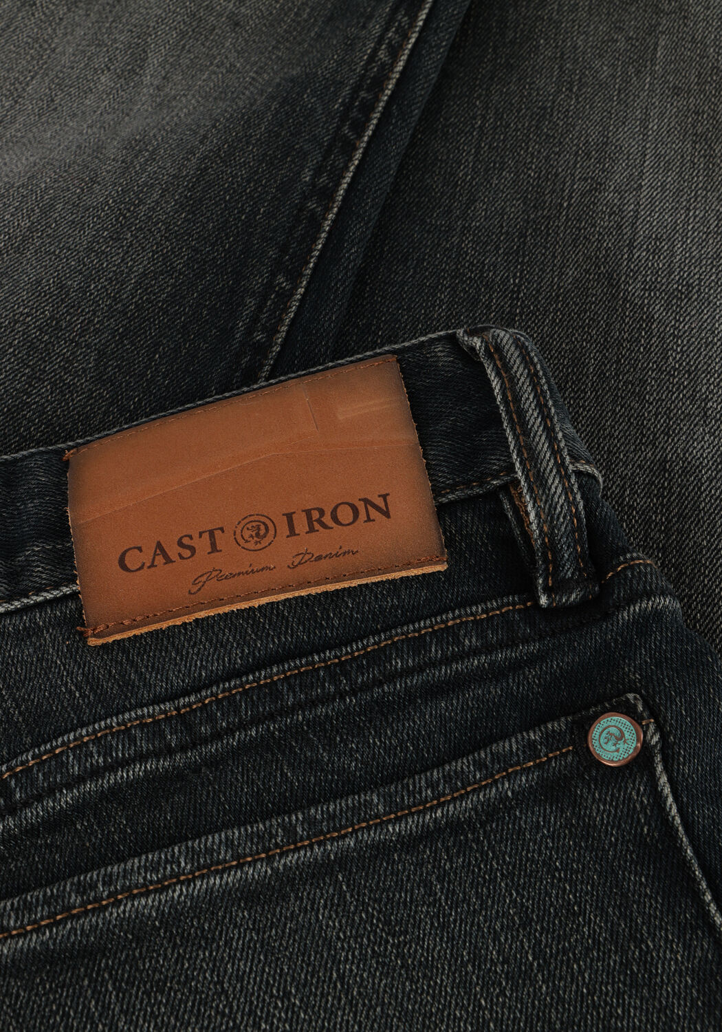 Dunkelblau CAST IRON Slim fit jeans RISER SLIM EARTH BLUE JEANS - large