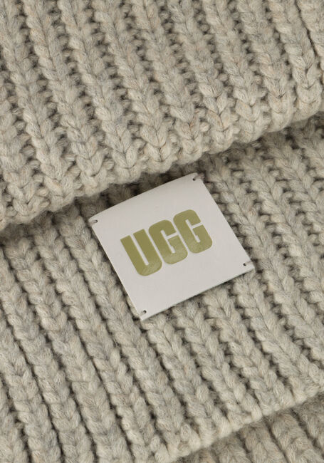 Hellgrau UGG Mütze CHUNKY RIB BEANIE KNIT POM SET - large