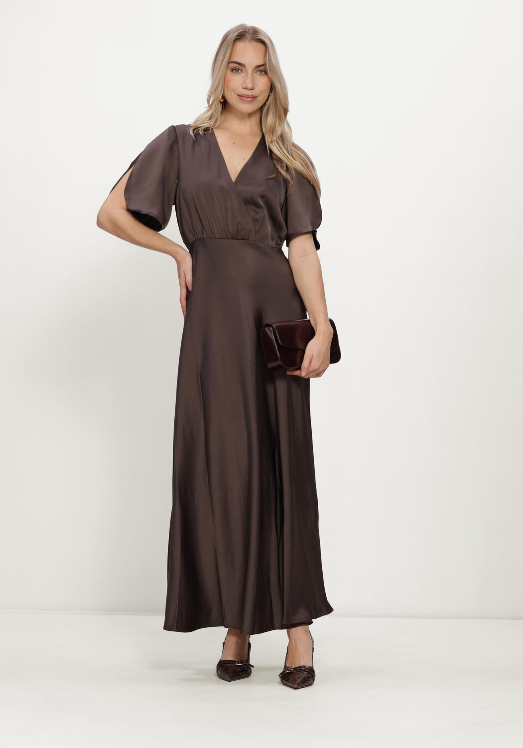 Braune NEO NOIR Midikleid ZELINA HEAVY SATEEN DRESS - large