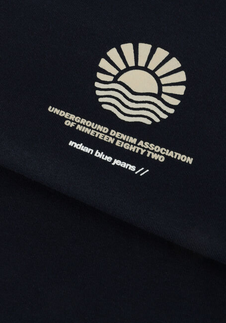 Schwarze INDIAN BLUE JEANS T-shirt T-SHIRT BACKPRINT - large