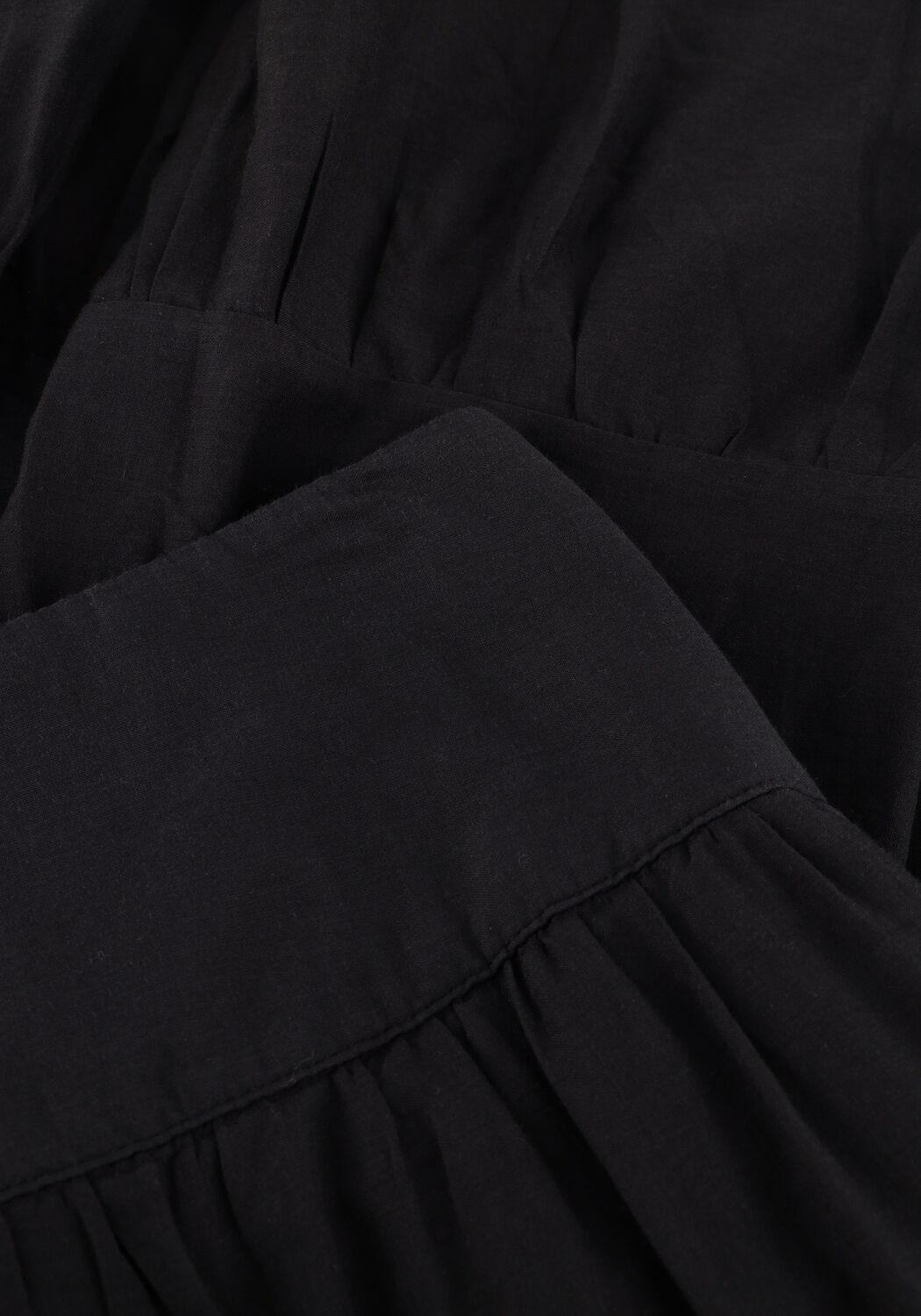 Schwarze DEVOTION R&ouml;cke SAGE - large