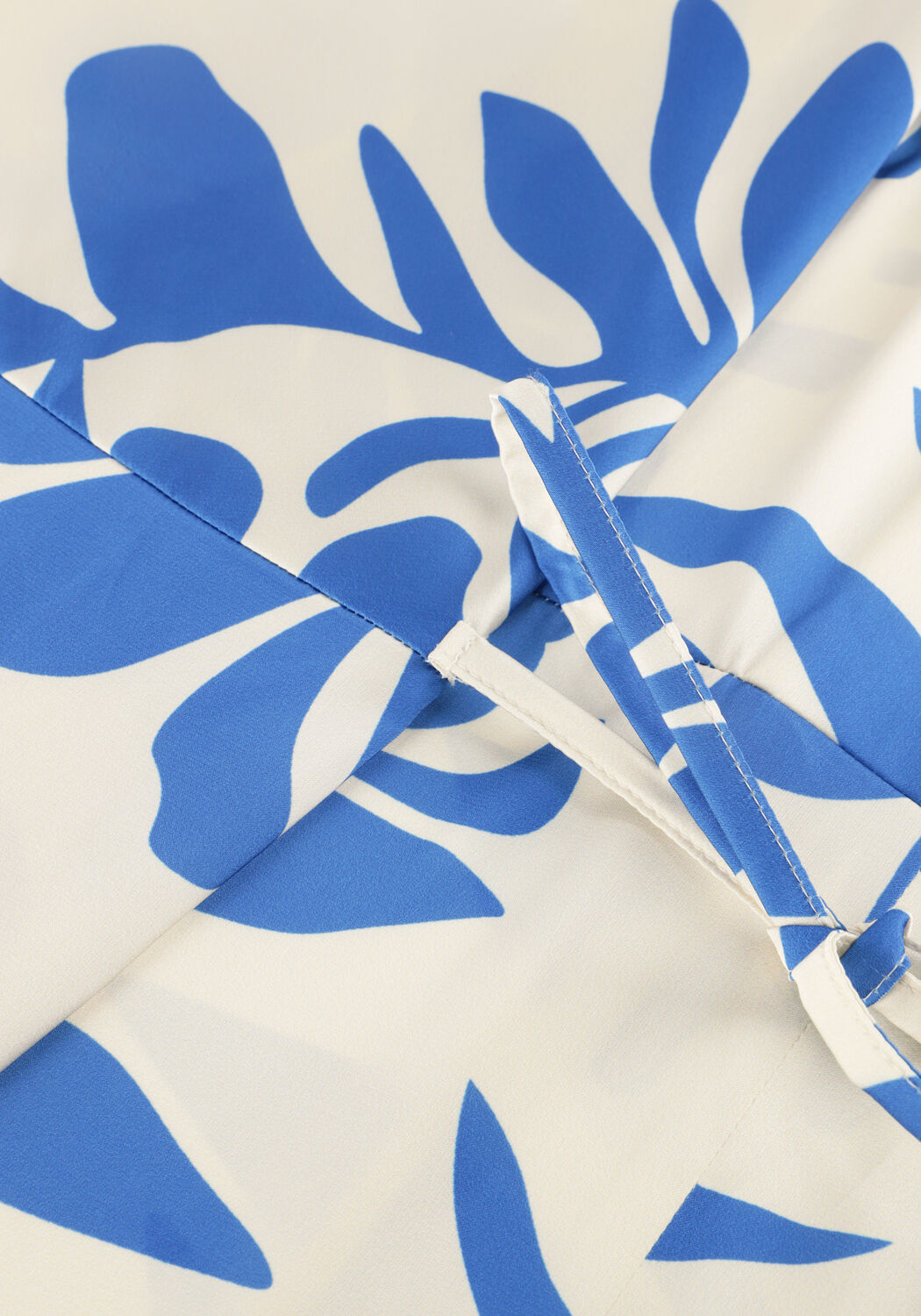 Creme JAPAN TKY Midikleid KIRARI DESSIN - large