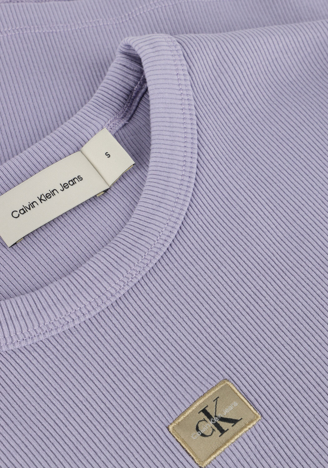 Lila CALVIN KLEIN T-shirt WASHED WOVEN LABEL RIB FIT TEE - large