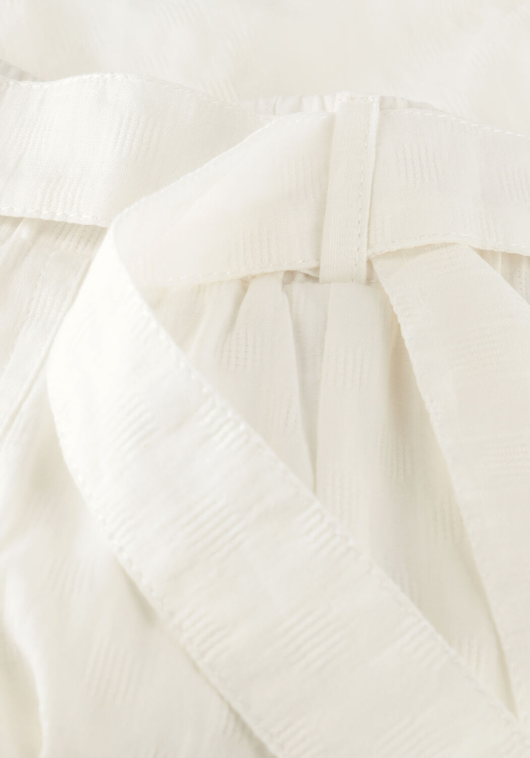 Wei&szlig;e LIKE FLO Hosen WOVEN SHORT WITH BELT - large