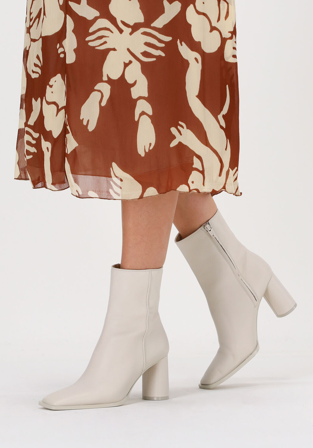 Wei&szlig;e NUBIKK Stiefeletten NORAH JAZZ - large