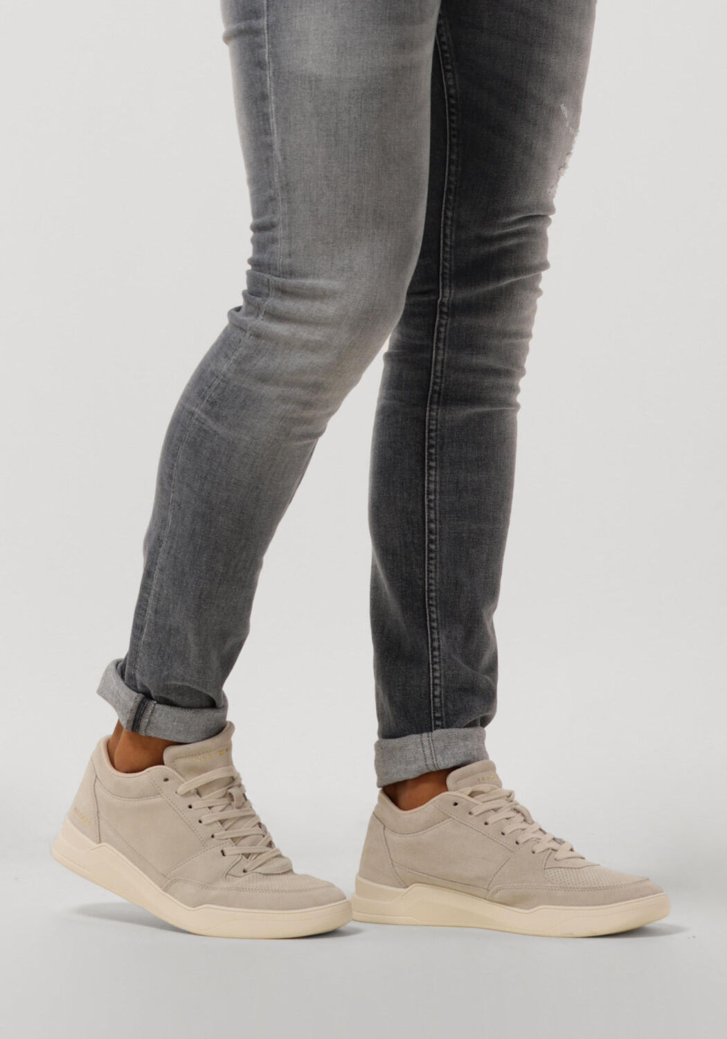 Beige TOMMY HILFIGER Sneaker low ELEVATED MID CUP SUEDE Omoda