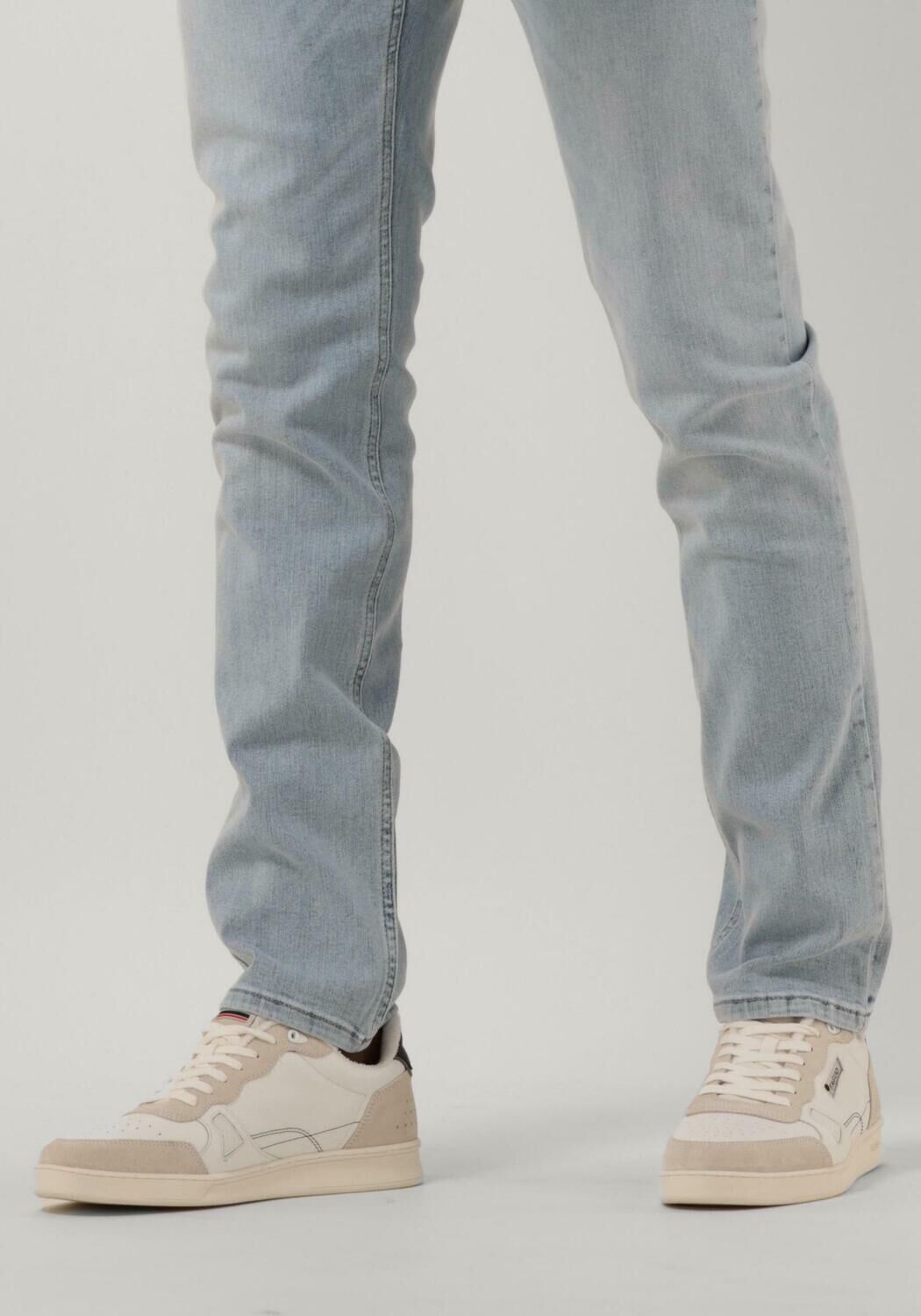 Wei&szlig;e FAGUO Sneaker Low COMMUTE 1 BASKETS - large