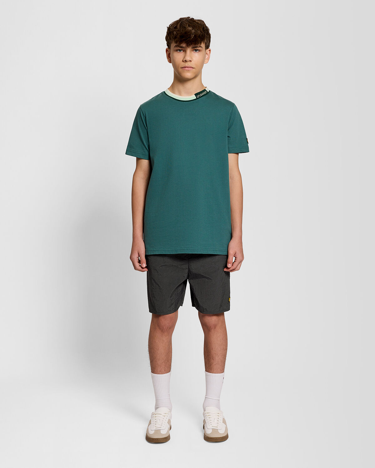 Schwarze LYLE & SCOTT Badehosen PLAIN SWIM SHORT - large