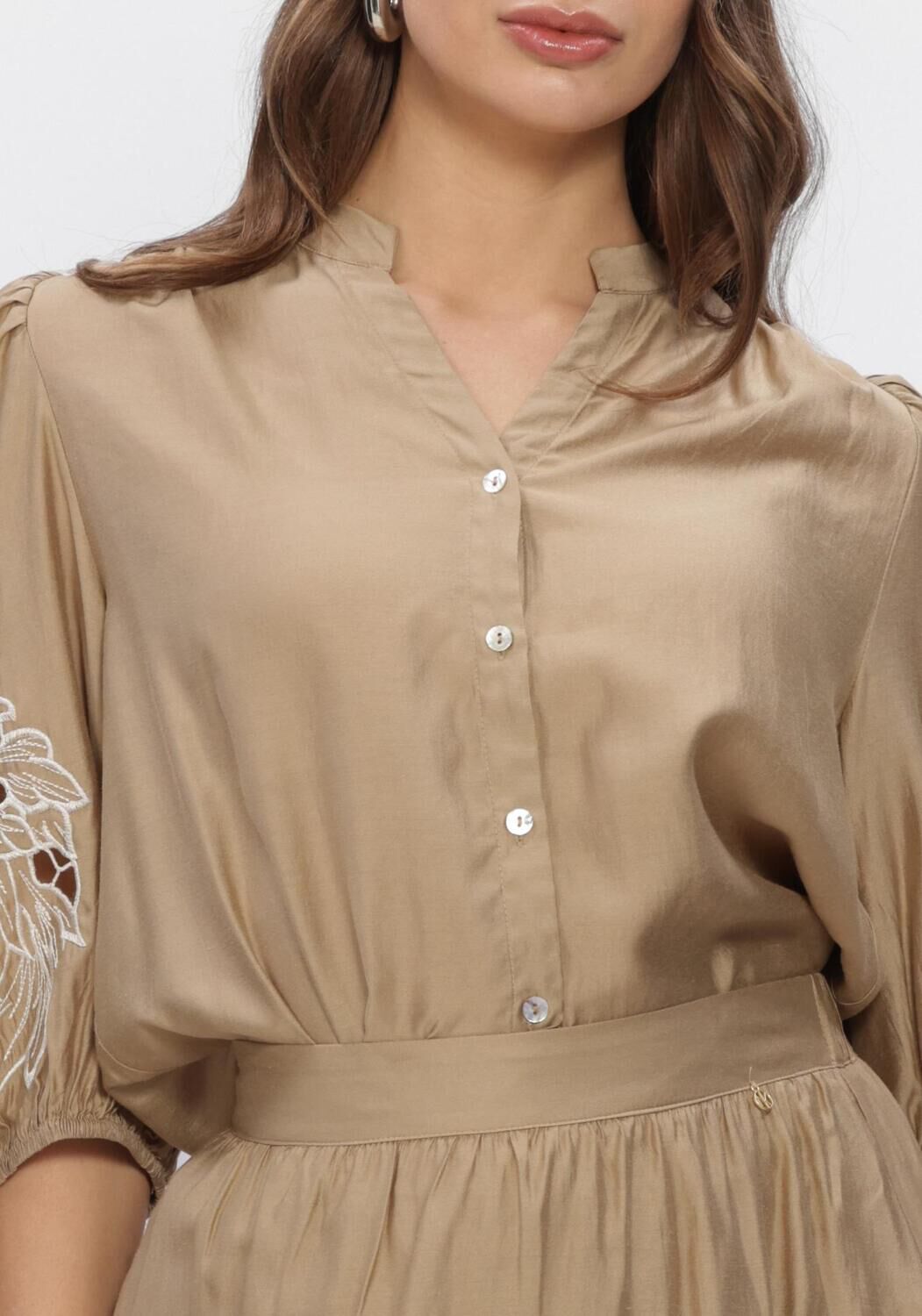 Camelfarbene NUKUS Blusen ROSIE BLOUSE EMBRODERY - large