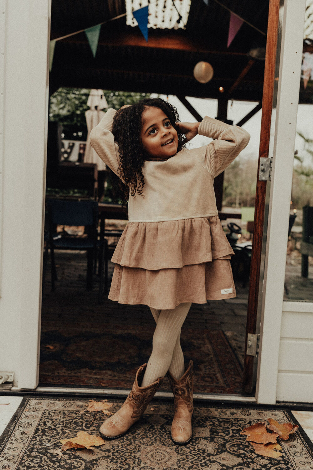 Camelfarbene BAJE STUDIO Minikleid AYLES - large