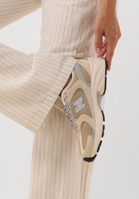 Beige NEW BALANCE Sneaker Low MR530 D - large