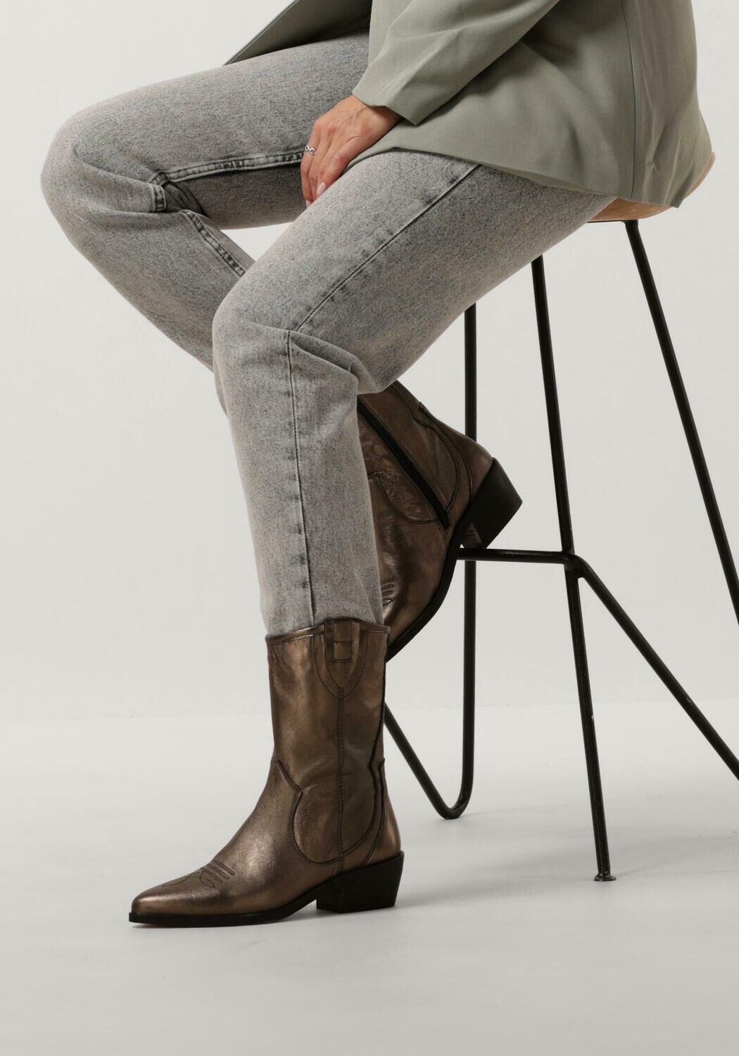 Goldfarbene NOTRE-V Stiefeletten 18050 - large