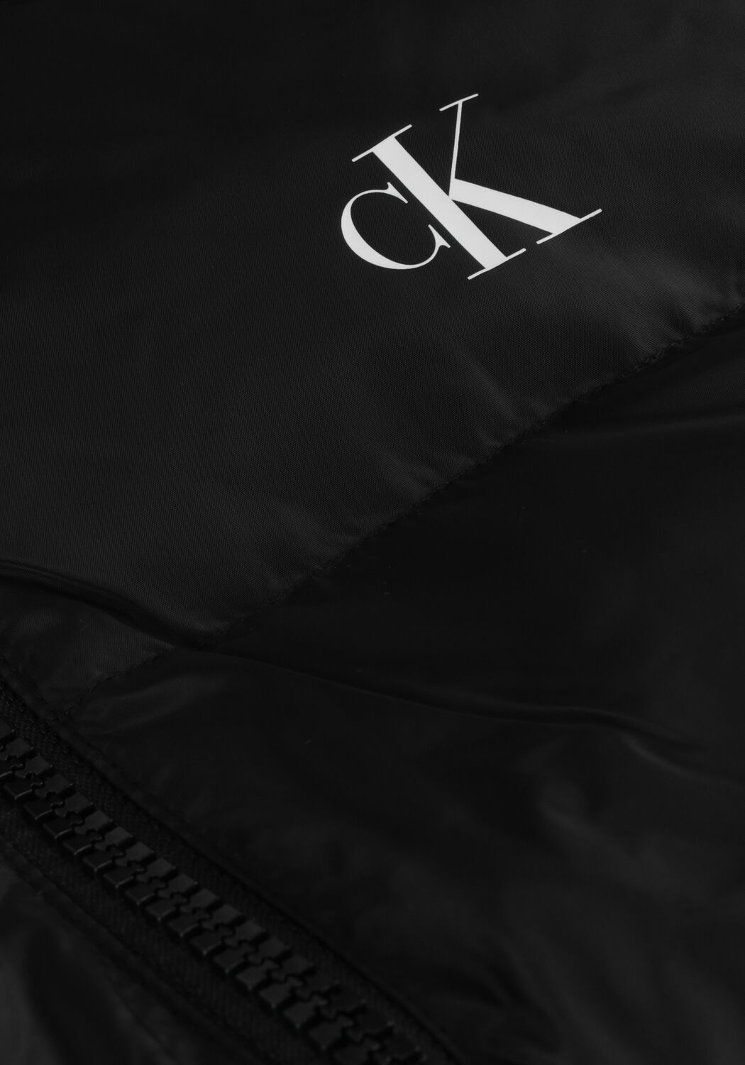 Schwarze CALVIN KLEIN Bodywarmer ESS DOWN VEST - large