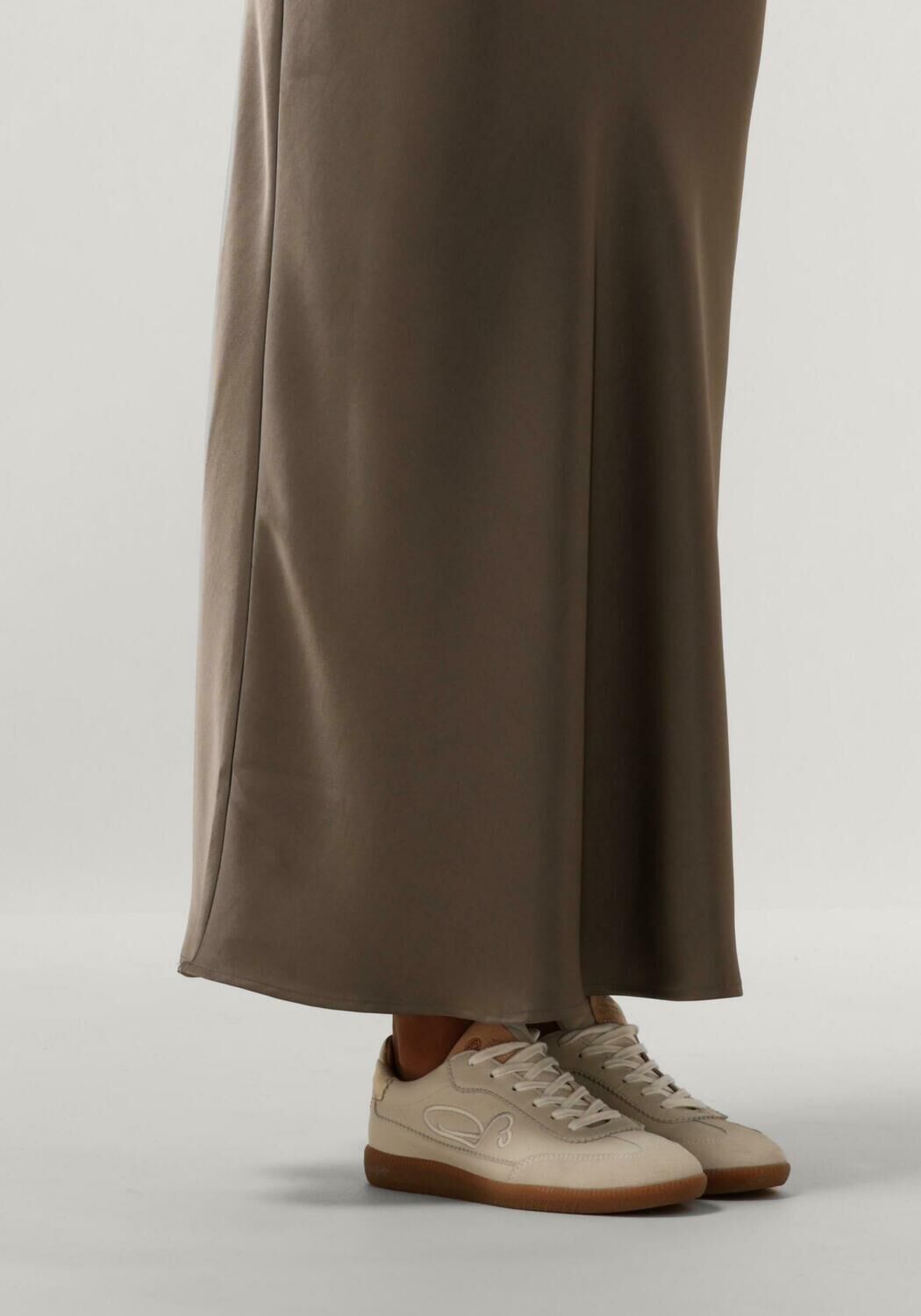 Beige FRED DE LA BRETONIERE Sneaker Low PEARL SIGN - large