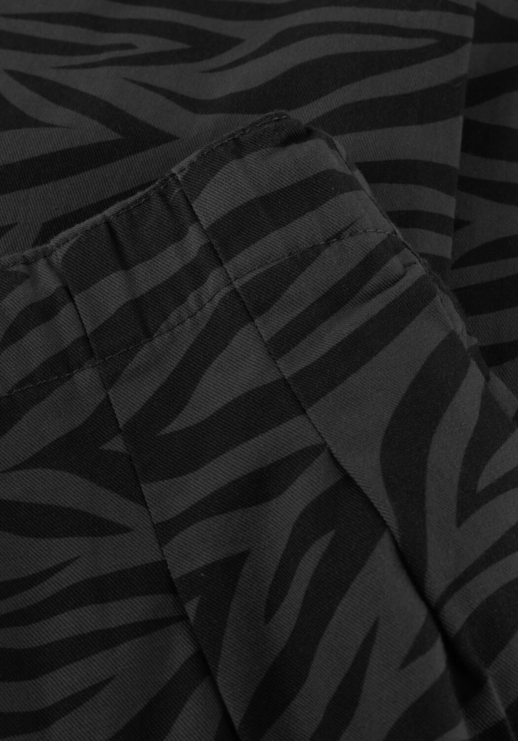 Dunkelgrau LIKE FLO Cargohosen FIENE FLO PANTS - large