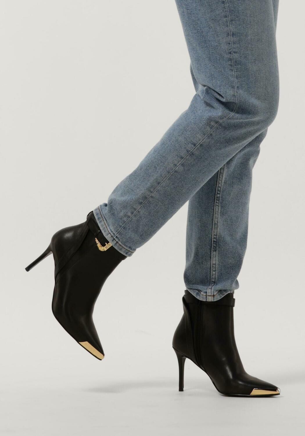 Schwarze VERSACE JEANS Stiefeletten SCARLETT DIS - large