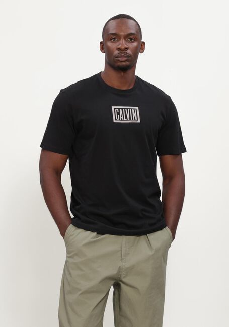 Schwarze CALVIN KLEIN T-shirt SS 30S EU BOXED CALVIN GRAPHIC TEE - large